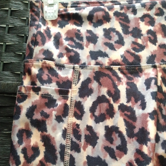 Bally High Waisted Leopard Print Sport Leggings - Picture 6 of 10